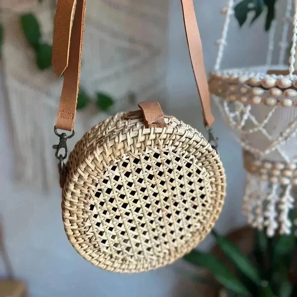 Woven Rattan Crossbody Bag - Boho Round Straw Purse - Picture 3 of 11